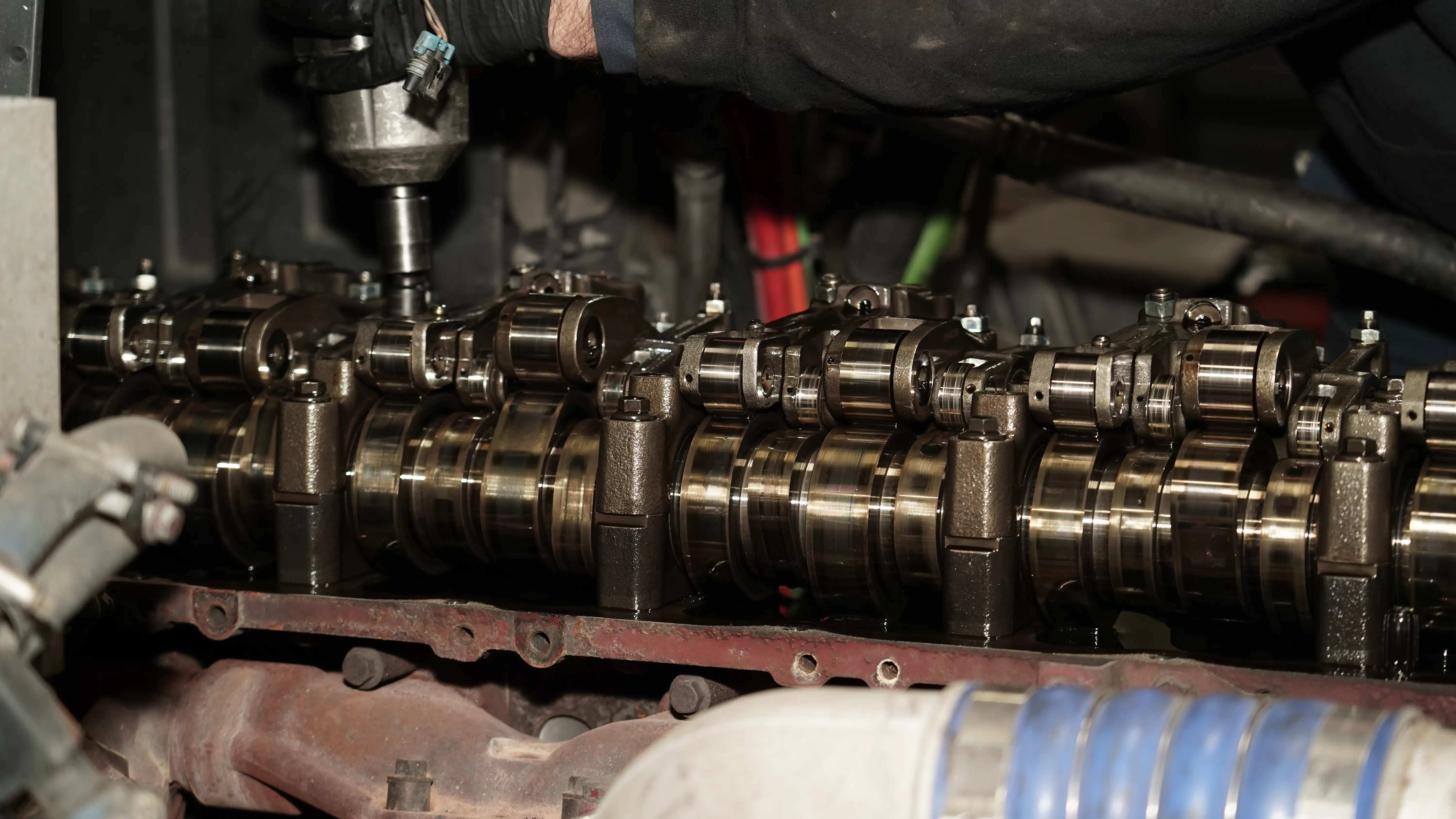 Diesel engine repair services