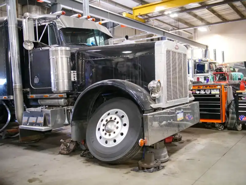 7 Warning Signs Your Heavy-Duty Engine Needs Attention