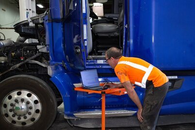 semi truck diagnostics